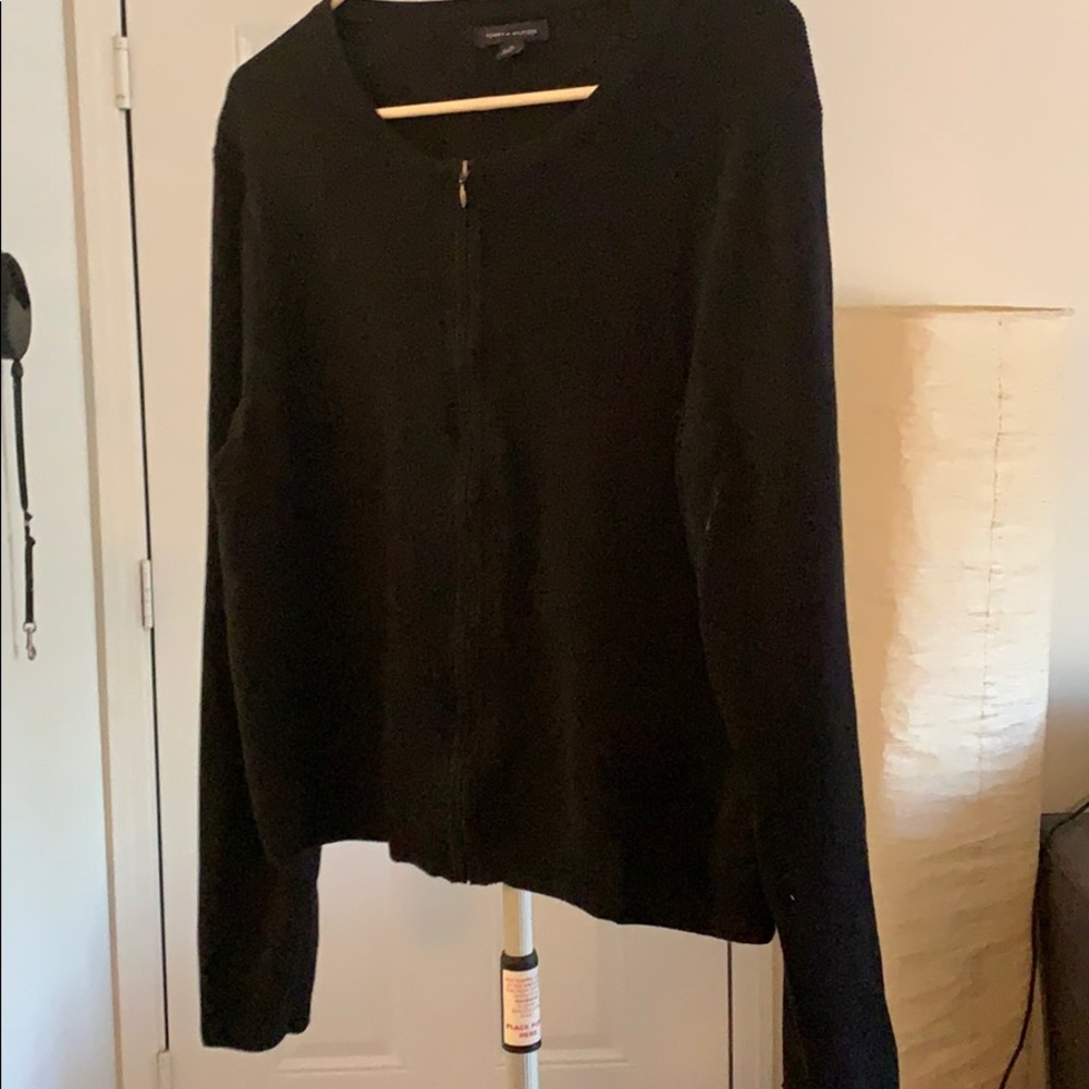 L/S black zippered sweater